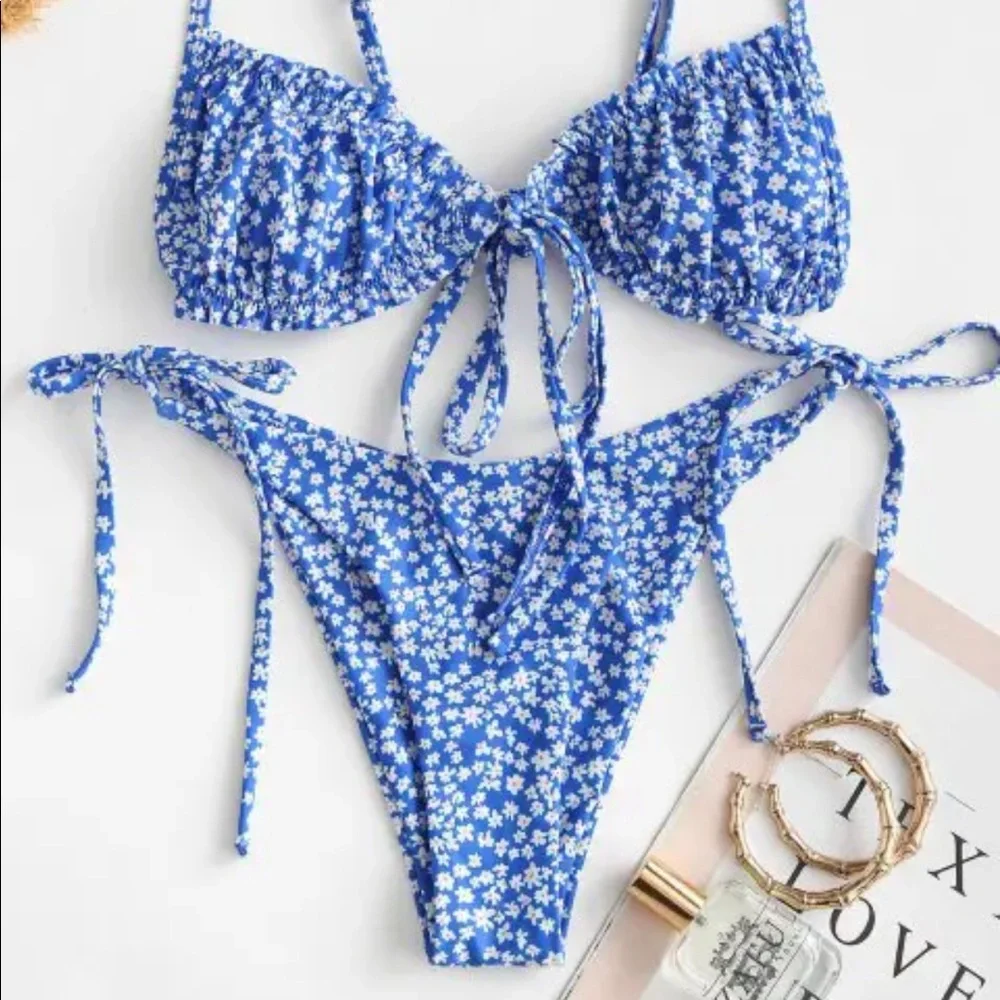 Floral tie front string bikini - Picture 3 of 10